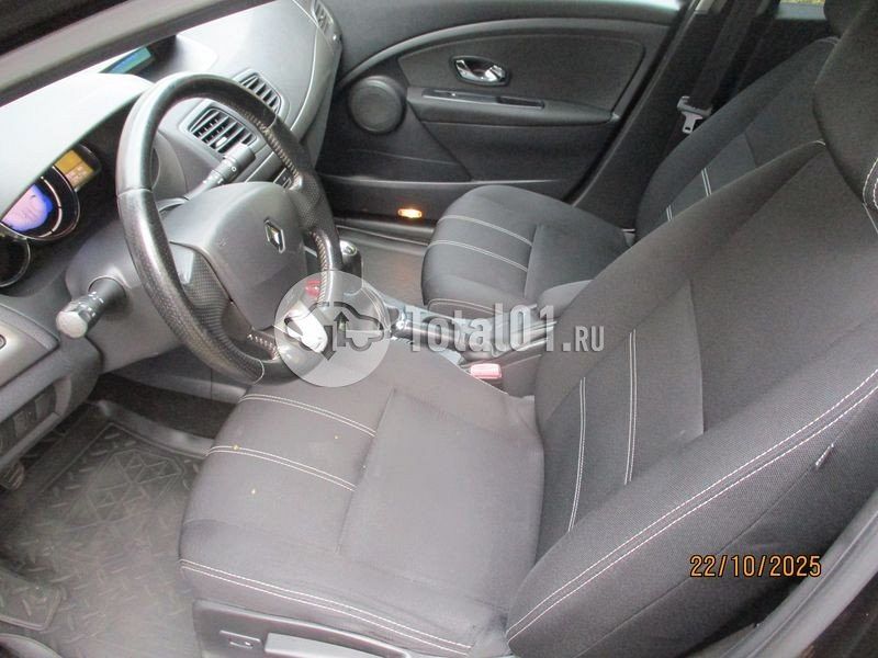 Фото Renault Fluence 66
