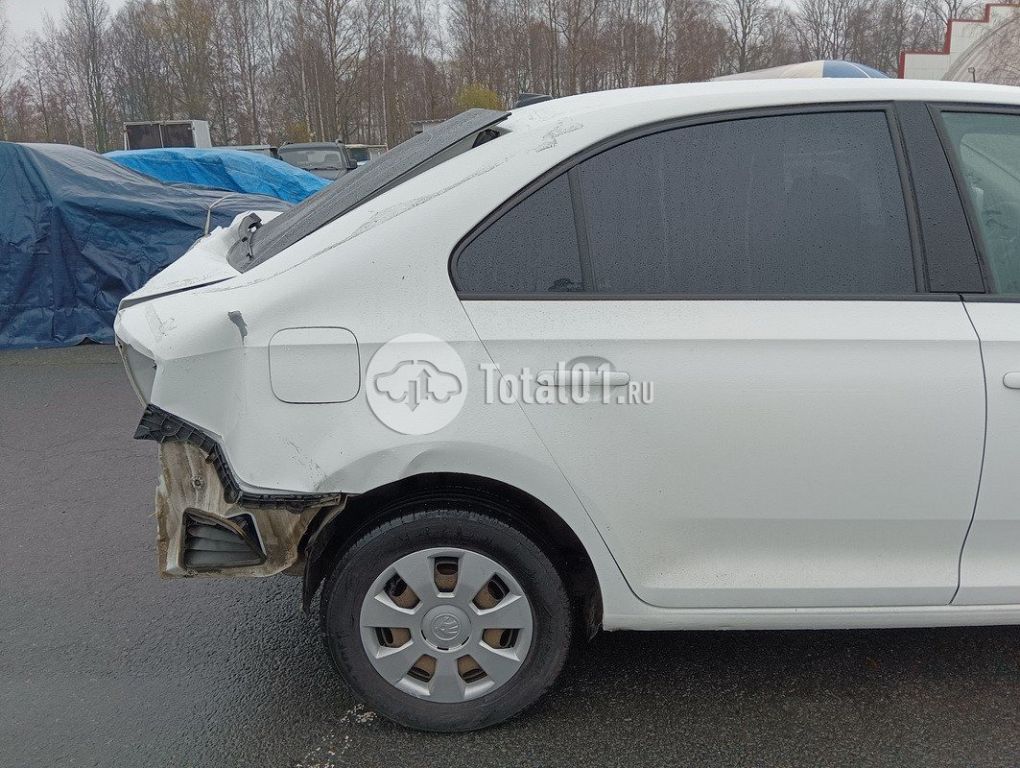 Фото Skoda Rapid 78