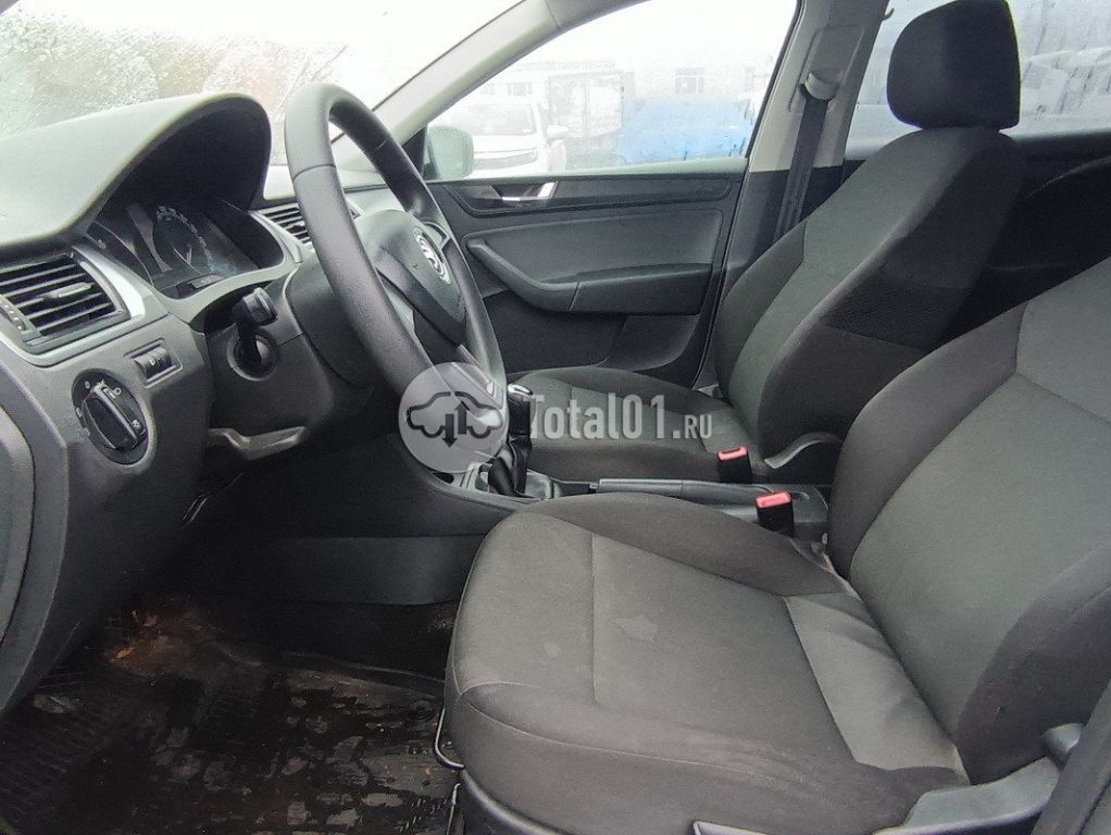 Фото Skoda Rapid 120