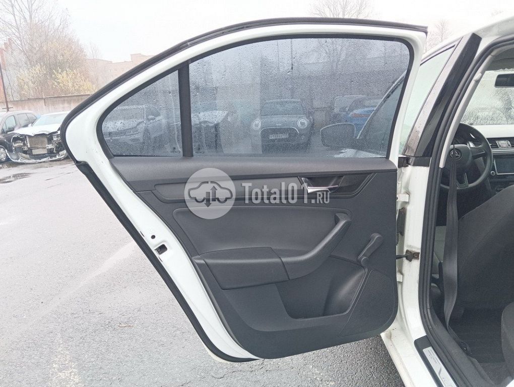 Фото Skoda Rapid 126