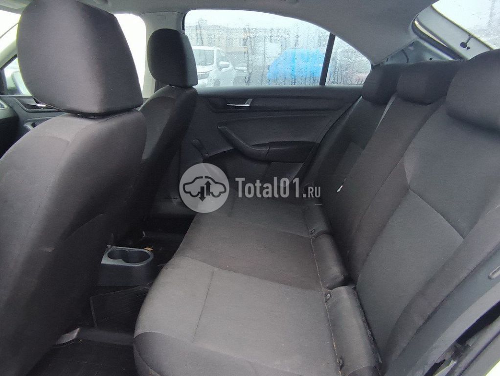 Фото Skoda Rapid 132
