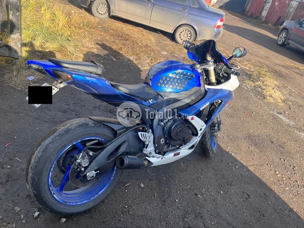 Фото Suzuki GSX-R600 8