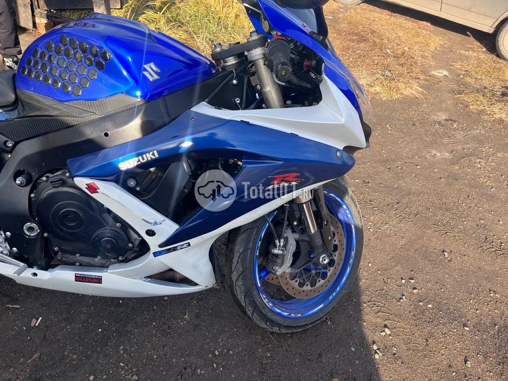 Фото Suzuki GSX-R600 10