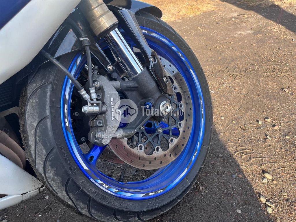 Фото Suzuki GSX-R600 18