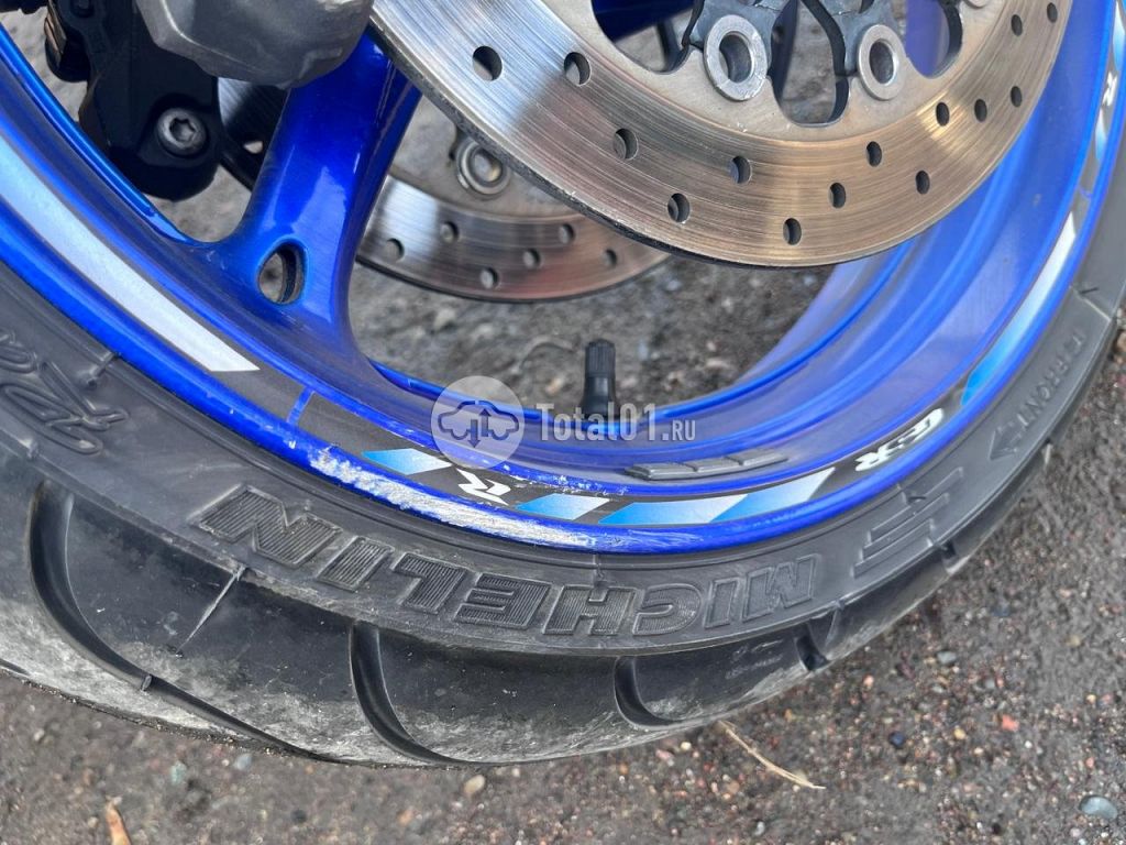 Фото Suzuki GSX-R600 24