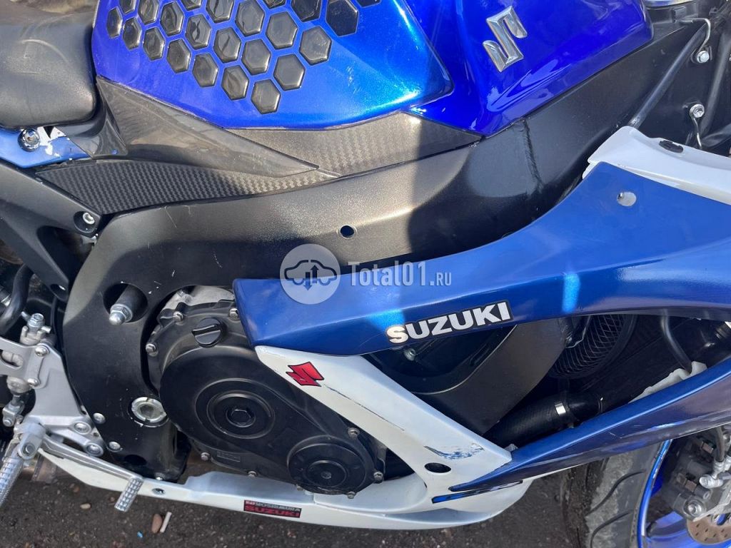 Фото Suzuki GSX-R600 28