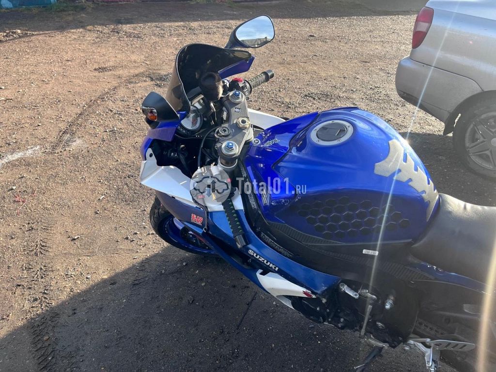 Фото Suzuki GSX-R600 46