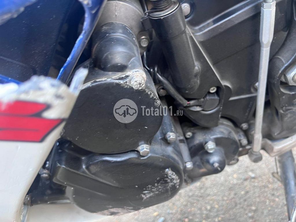 Фото Suzuki GSX-R600 68