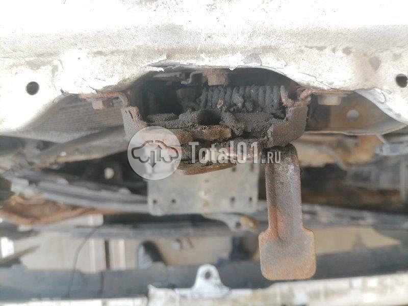 Фото Toyota Hilux 16