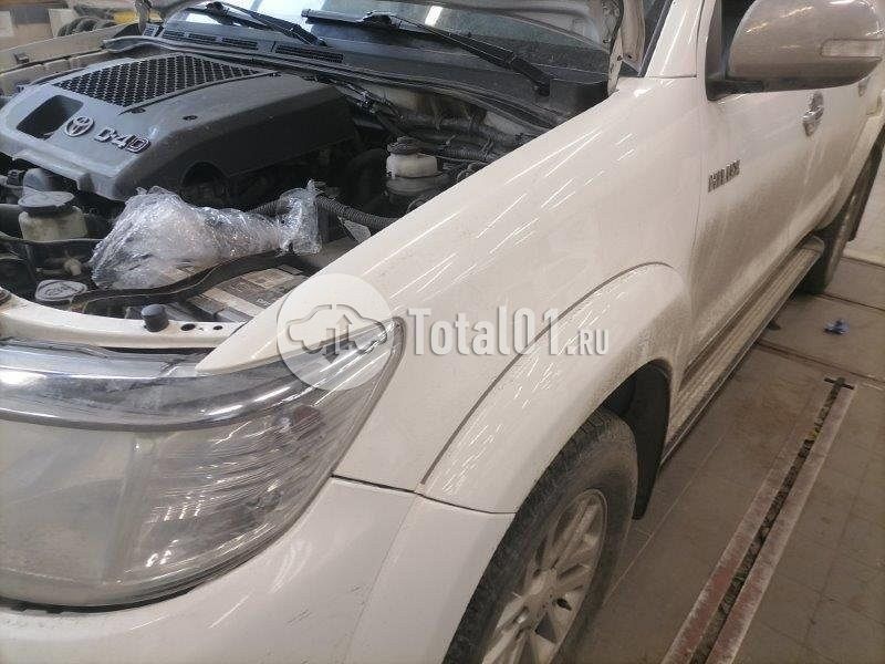 Фото Toyota Hilux 60