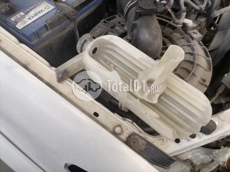 Фото Toyota Hilux 128