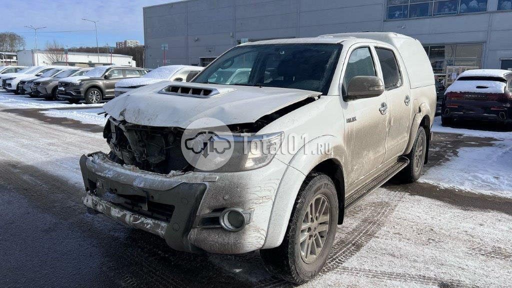 Фото Toyota Hilux 270