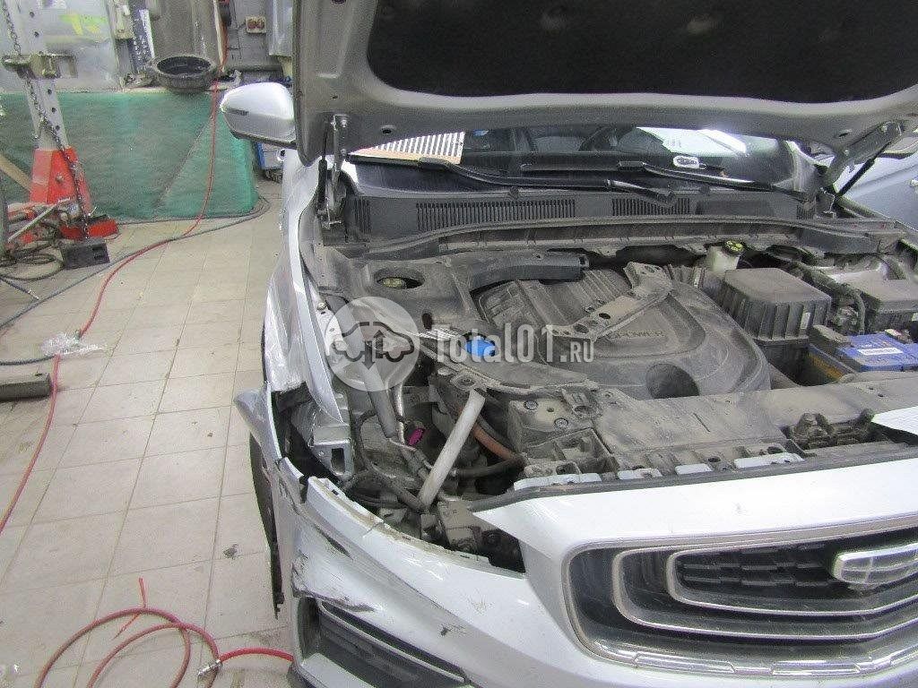 Фото Geely Atlas Pro 740