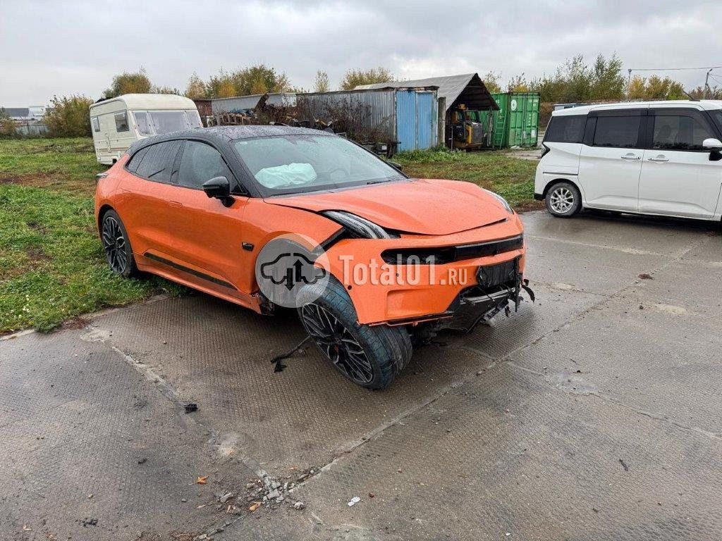 Фото Zeekr 001 6