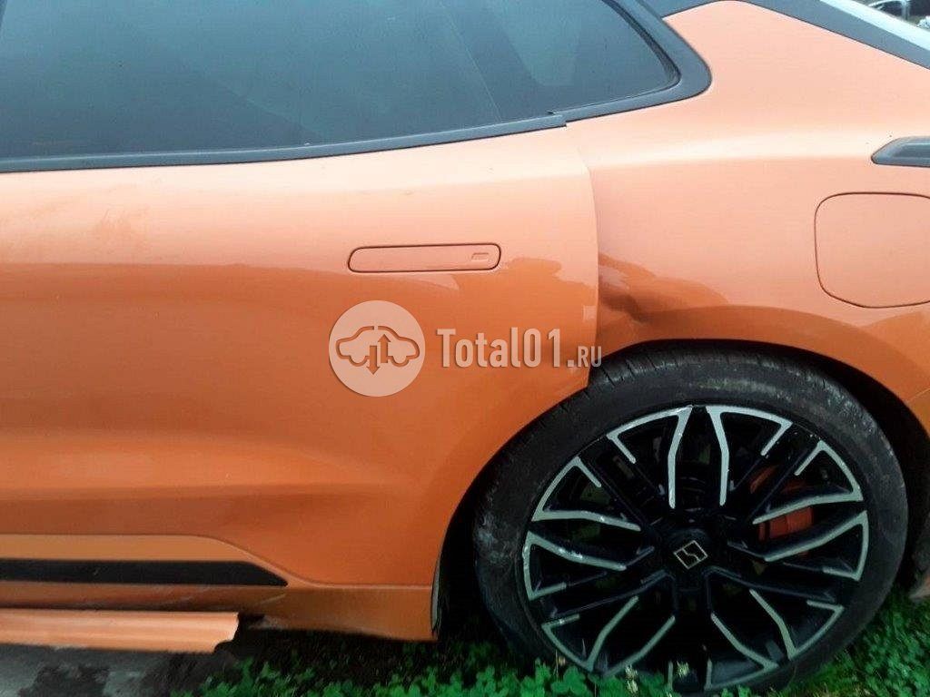 Фото Zeekr 001 24