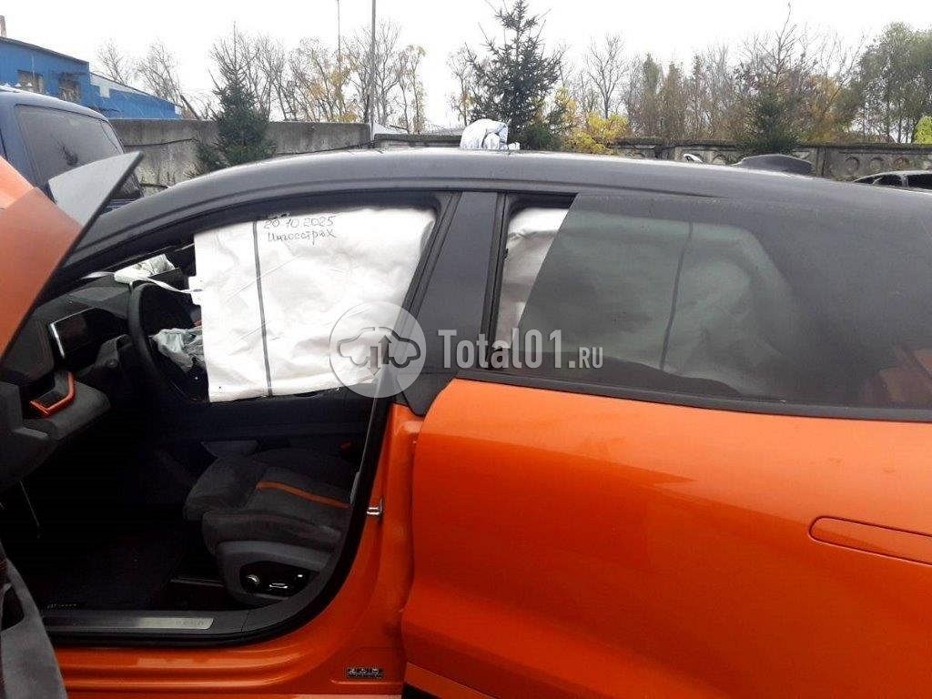 Фото Zeekr 001 34