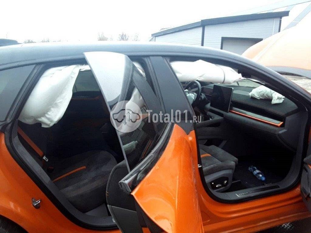 Фото Zeekr 001 40