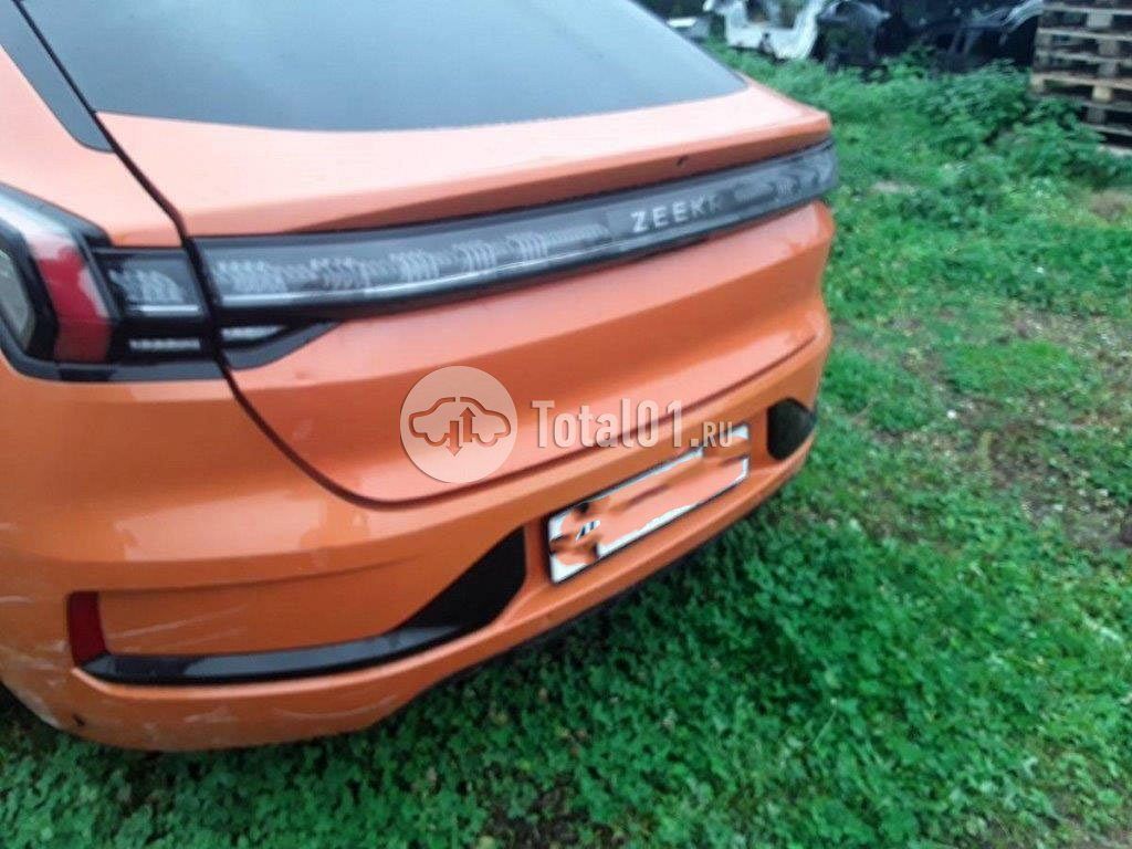 Фото Zeekr 001 60