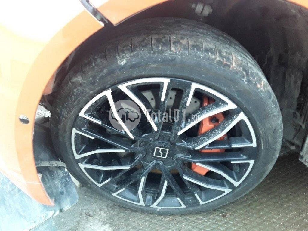 Фото Zeekr 001 104