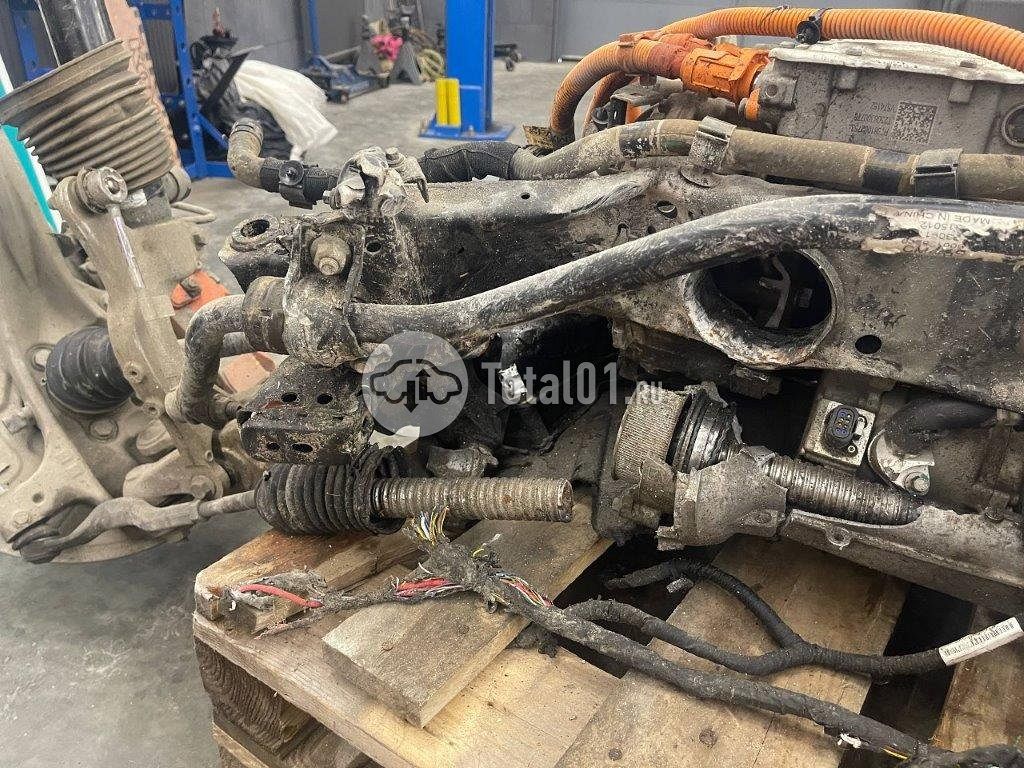 Фото Zeekr 001 190