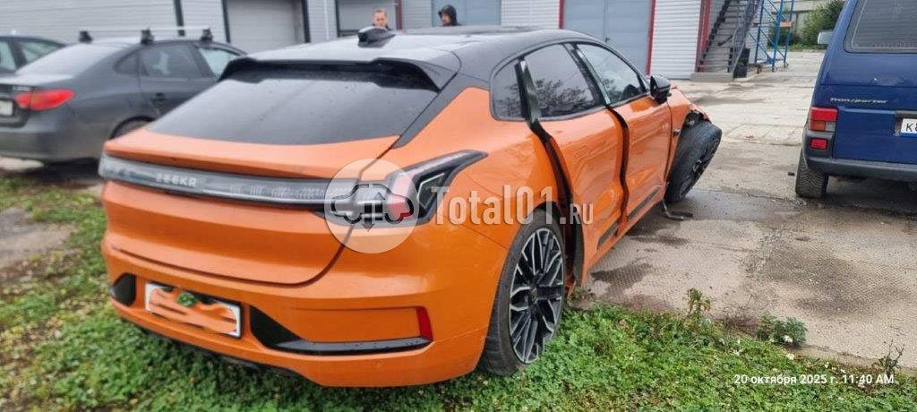 Фото Zeekr 001 322