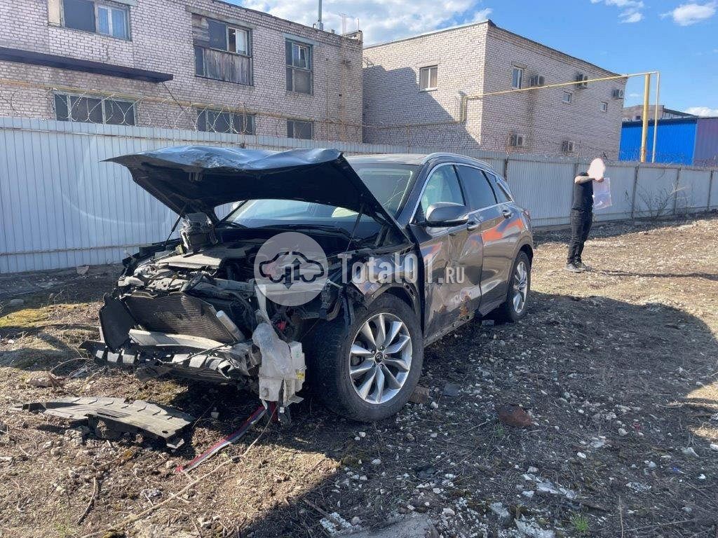 Фото Infiniti QX50 8