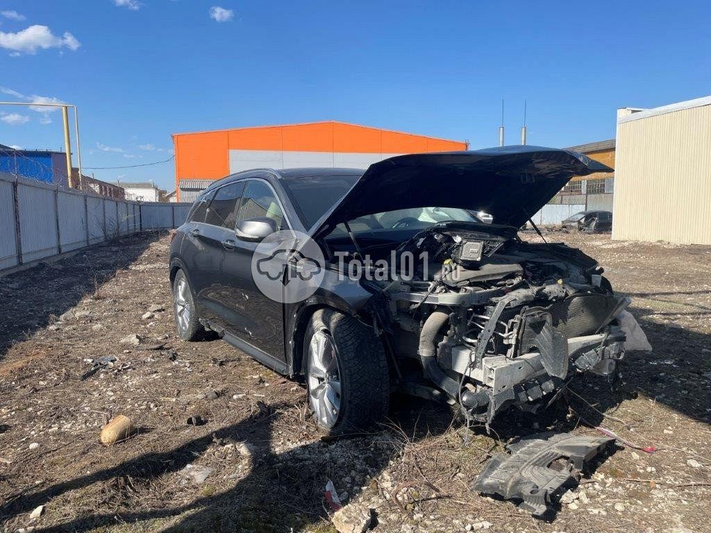 Фото Infiniti QX50 10