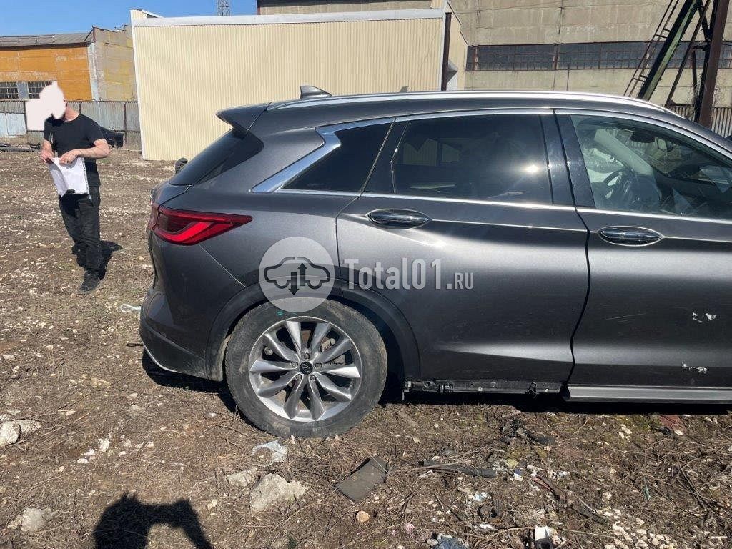 Фото Infiniti QX50 14