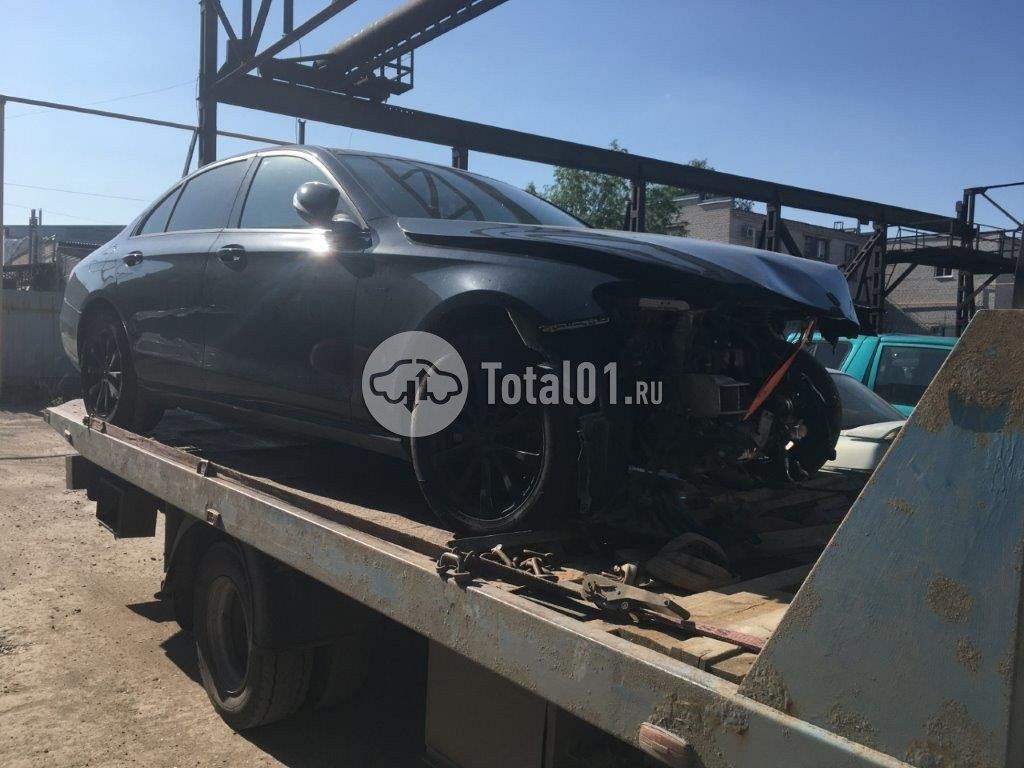 Фото Mercedes-Benz E-класс 2