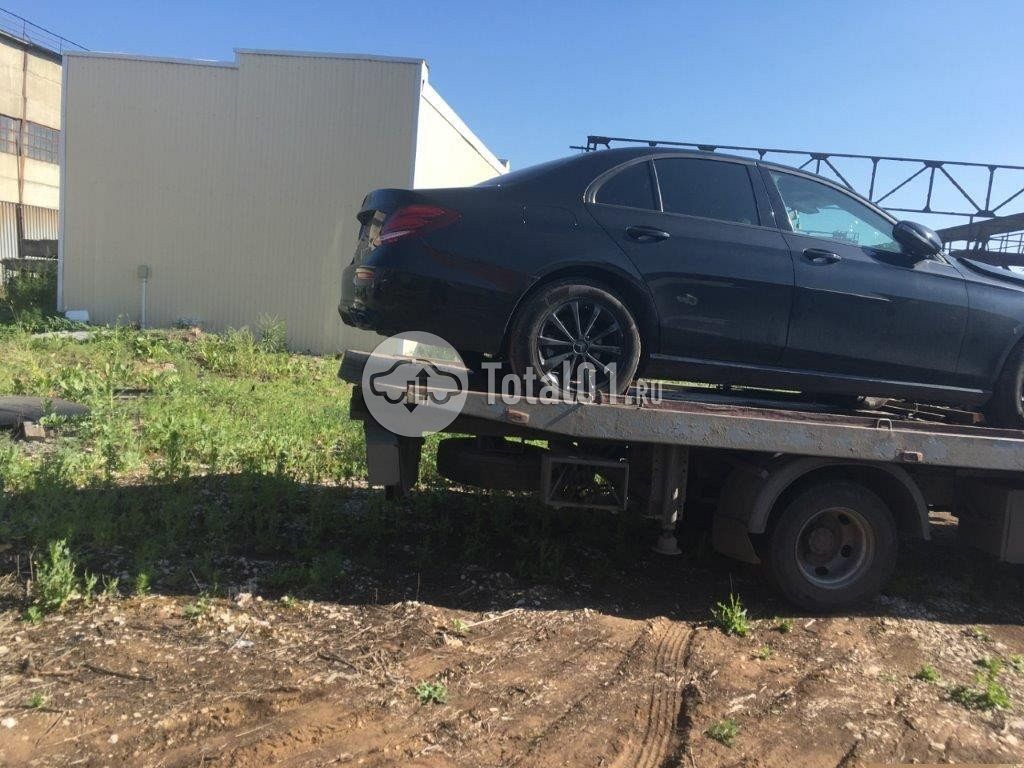 Фото Mercedes-Benz E-класс 56