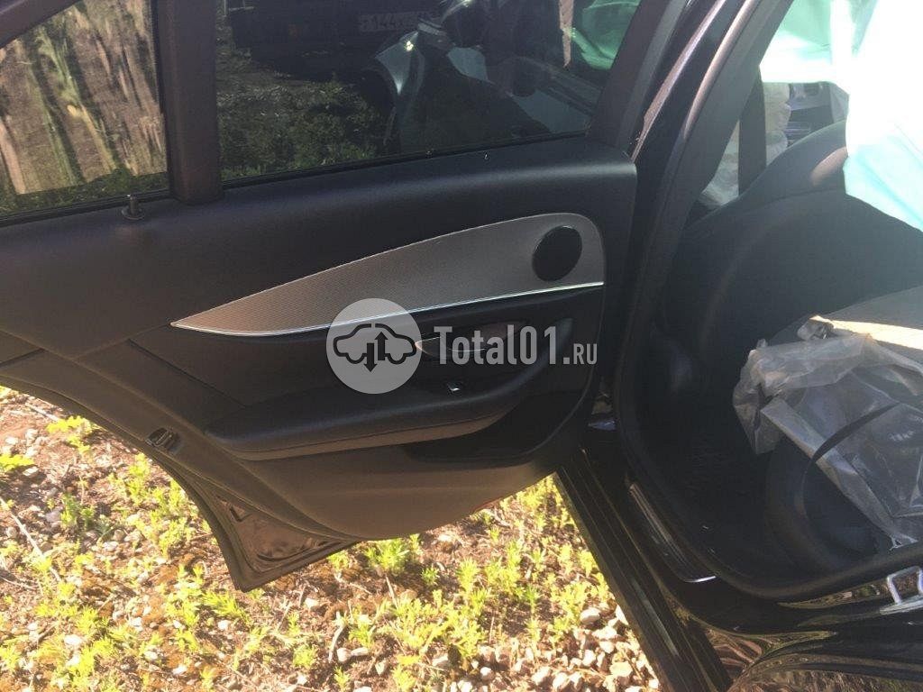 Фото Mercedes-Benz E-класс 104