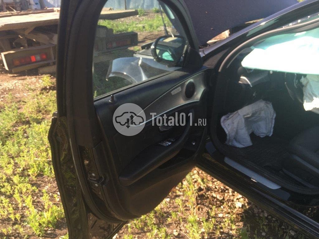 Фото Mercedes-Benz E-класс 110