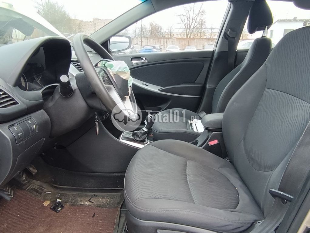 Фото Hyundai Solaris 104