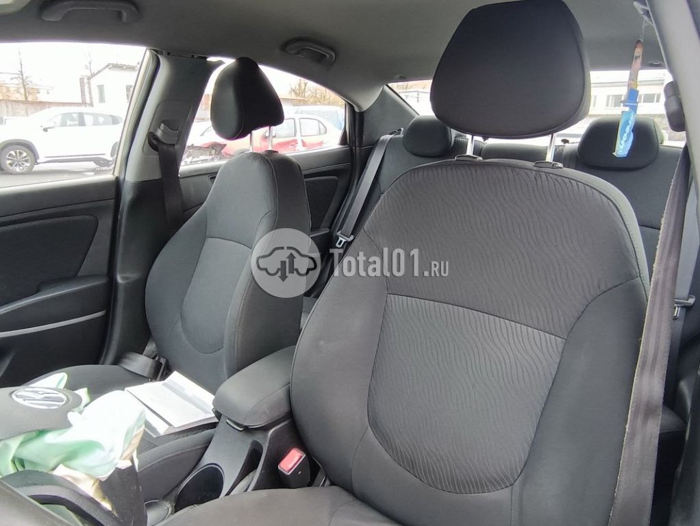 Фото Hyundai Solaris 106