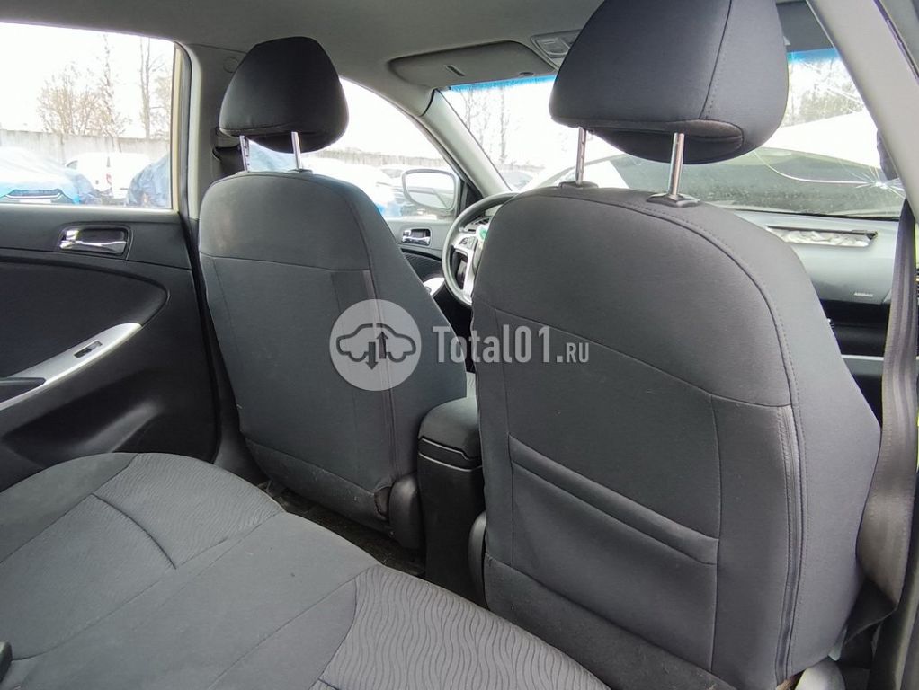 Фото Hyundai Solaris 142