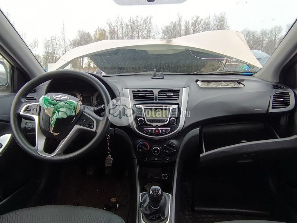 Фото Hyundai Solaris 150