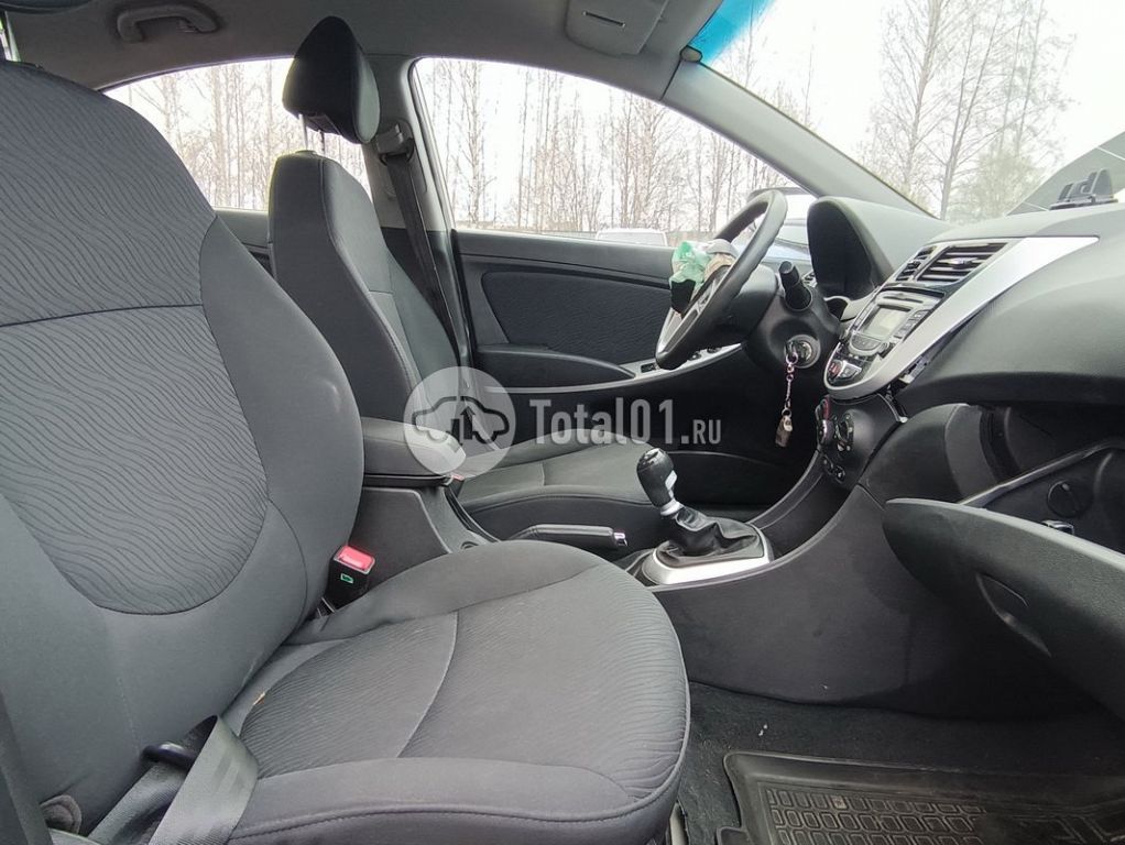 Фото Hyundai Solaris 156