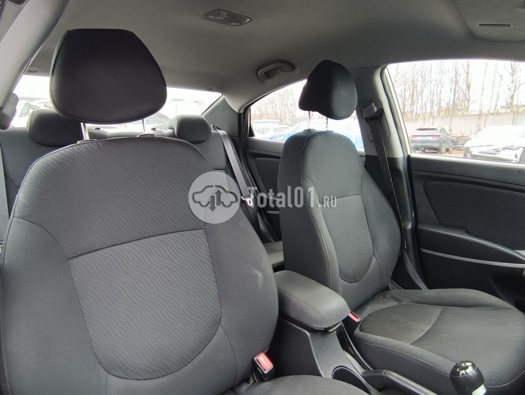 Фото Hyundai Solaris 160