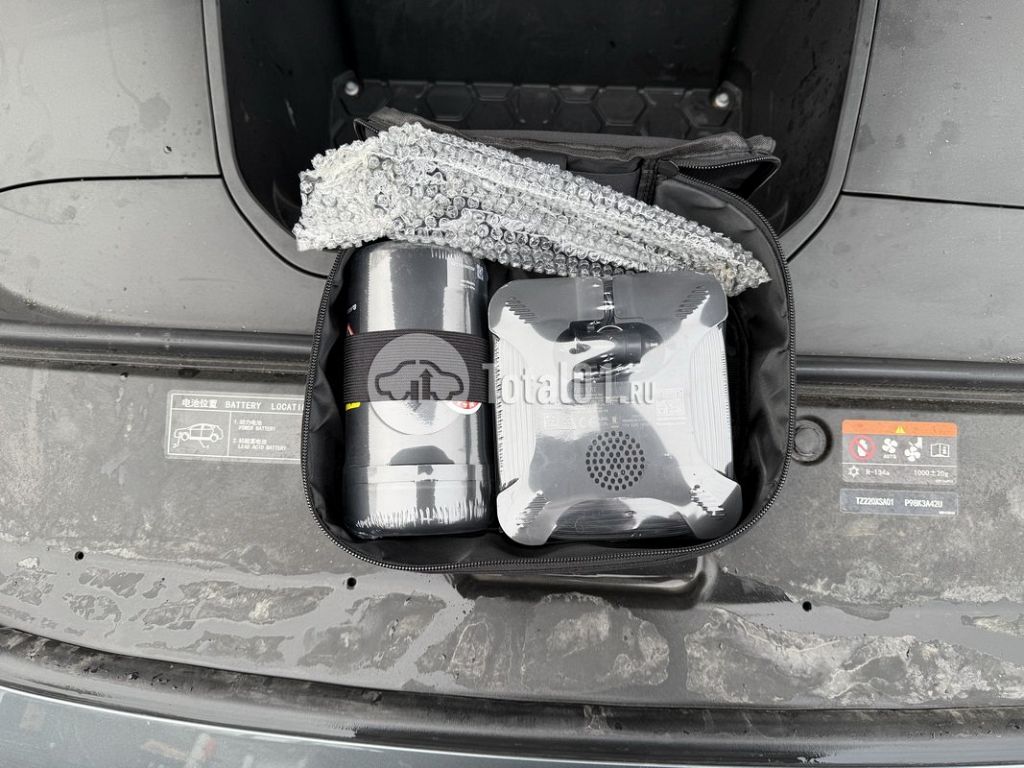 Фото Zeekr 001 30