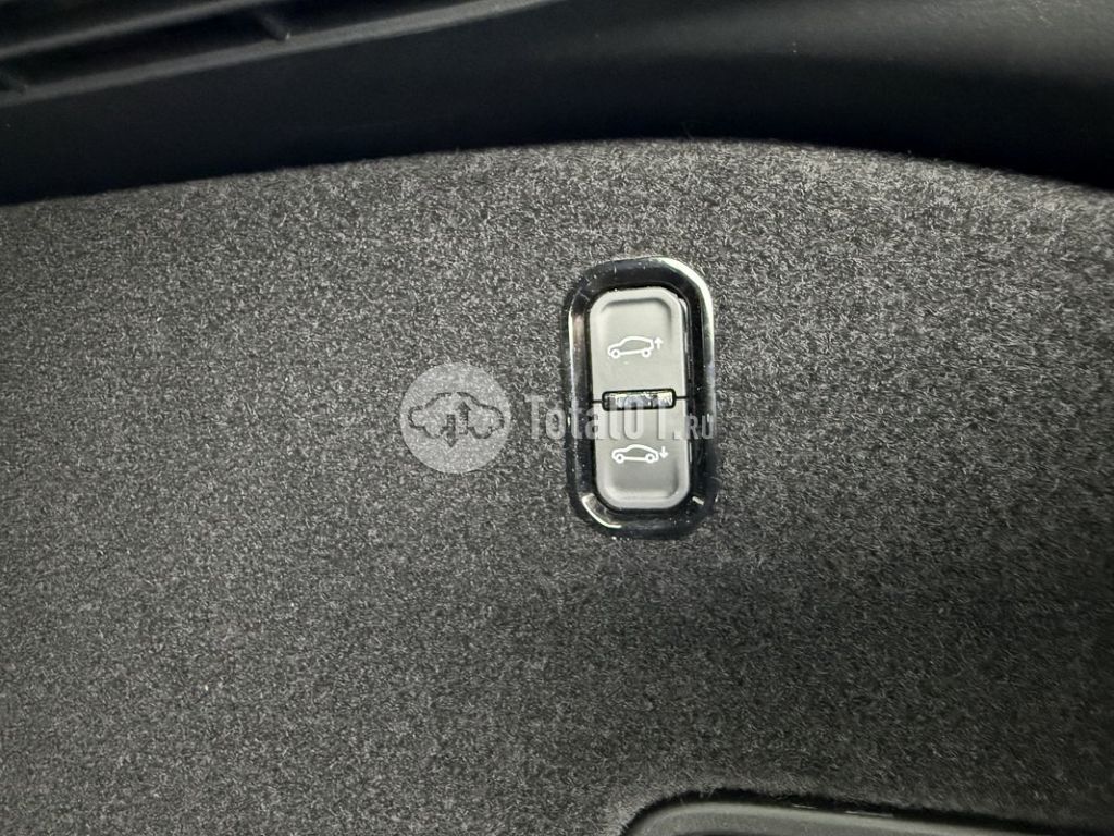 Фото Zeekr 001 58