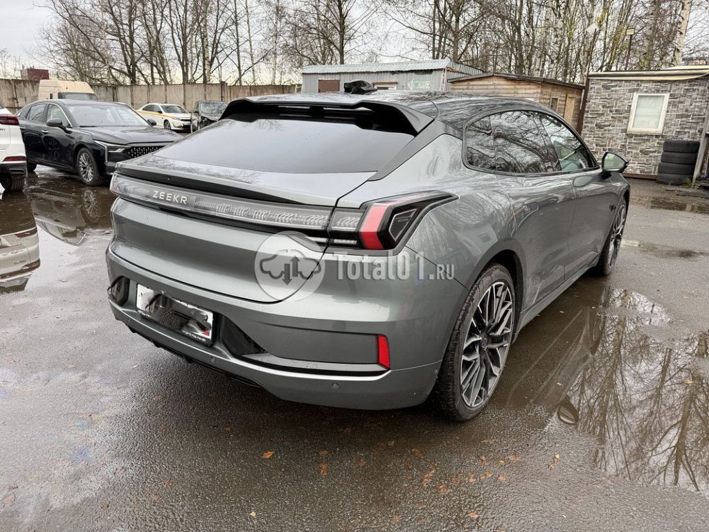 Фото Zeekr 001 90