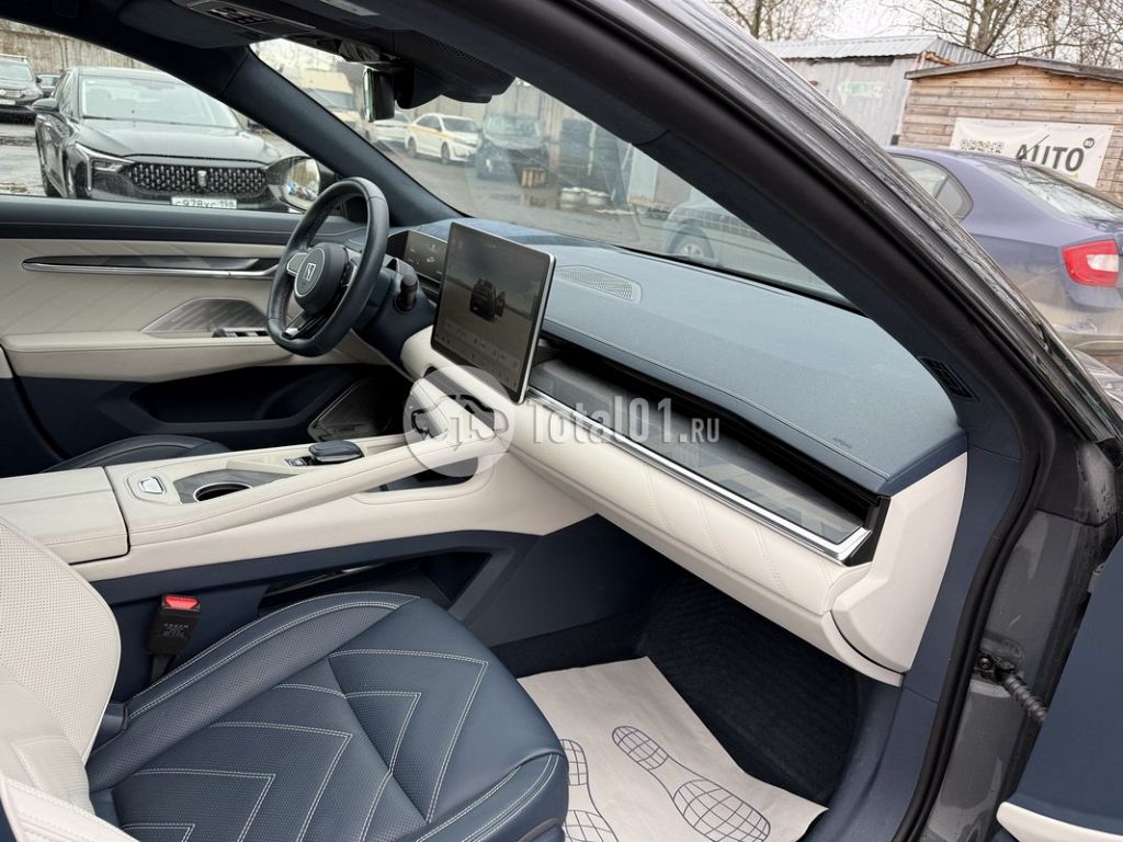 Фото Zeekr 001 92