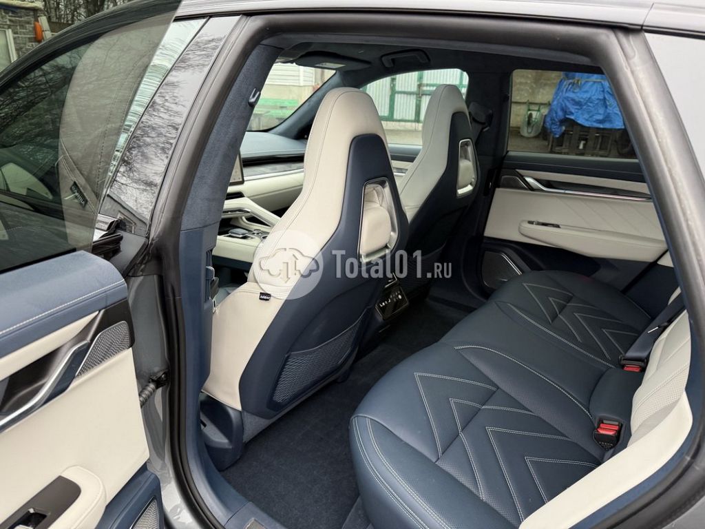 Фото Zeekr 001 116