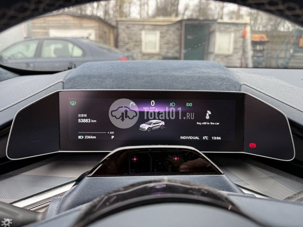 Фото Zeekr 001 138