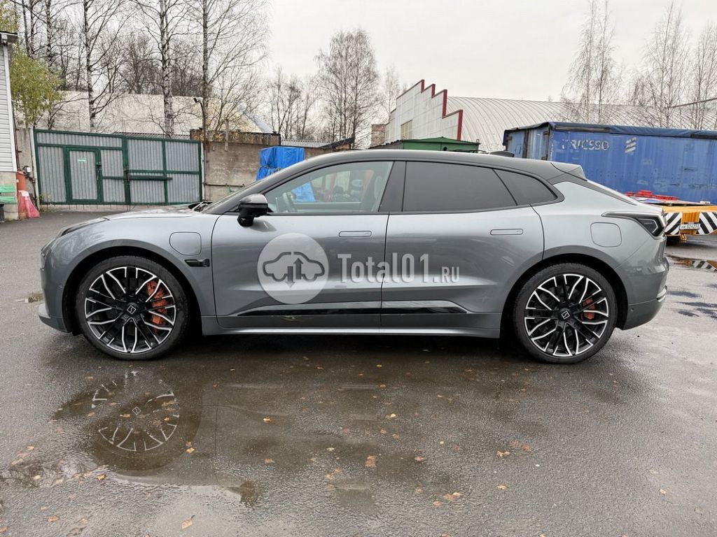 Фото Zeekr 001 156