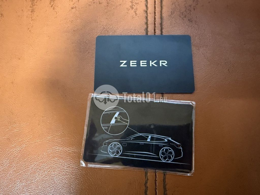 Фото Zeekr 001 180