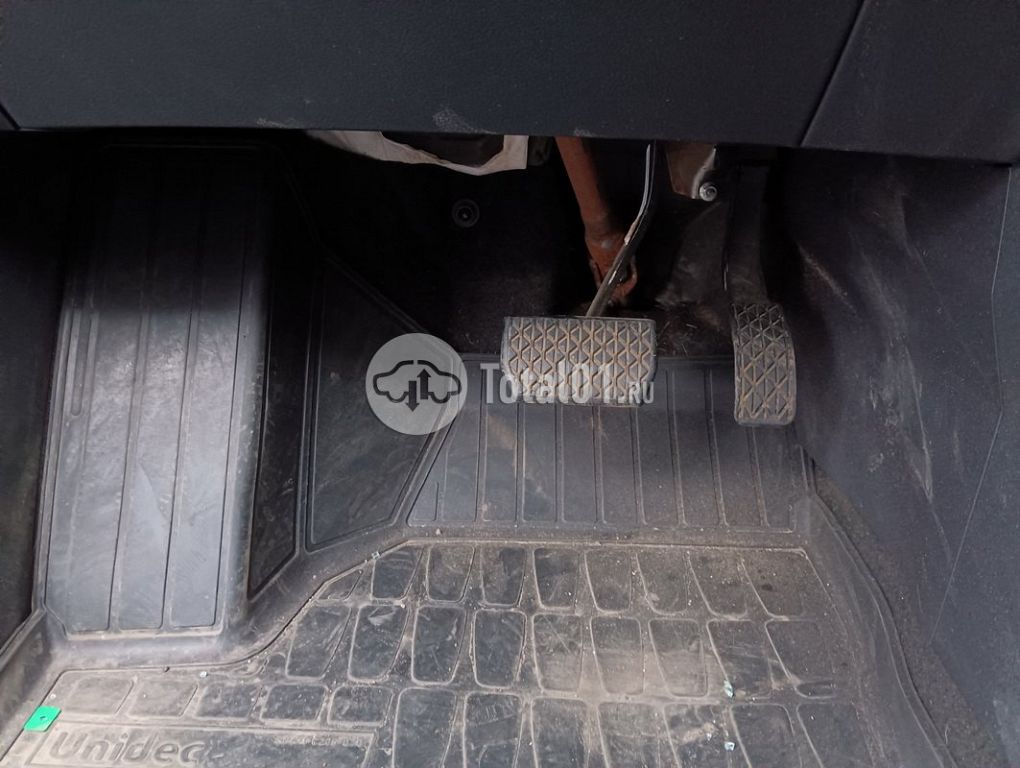 Фото FAW Bestune T77 84