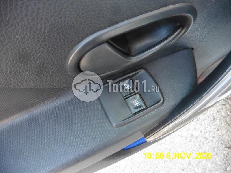 Фото Renault Logan 50