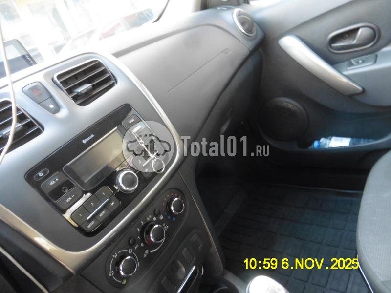 Фото Renault Logan 58