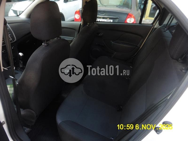 Фото Renault Logan 60